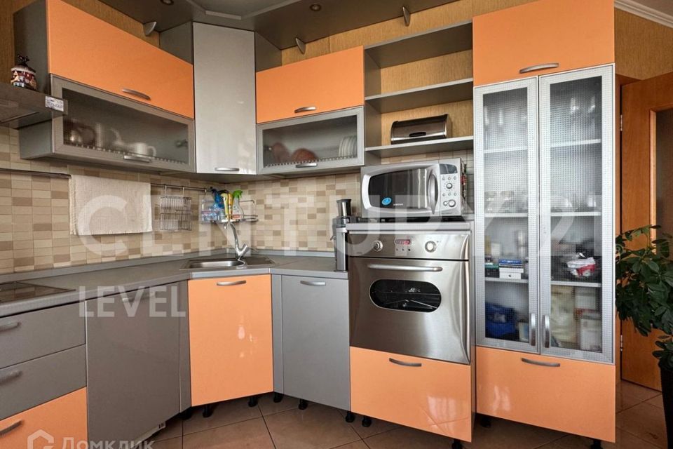 Продаётся 2-комнатная квартира, 61.8 м²