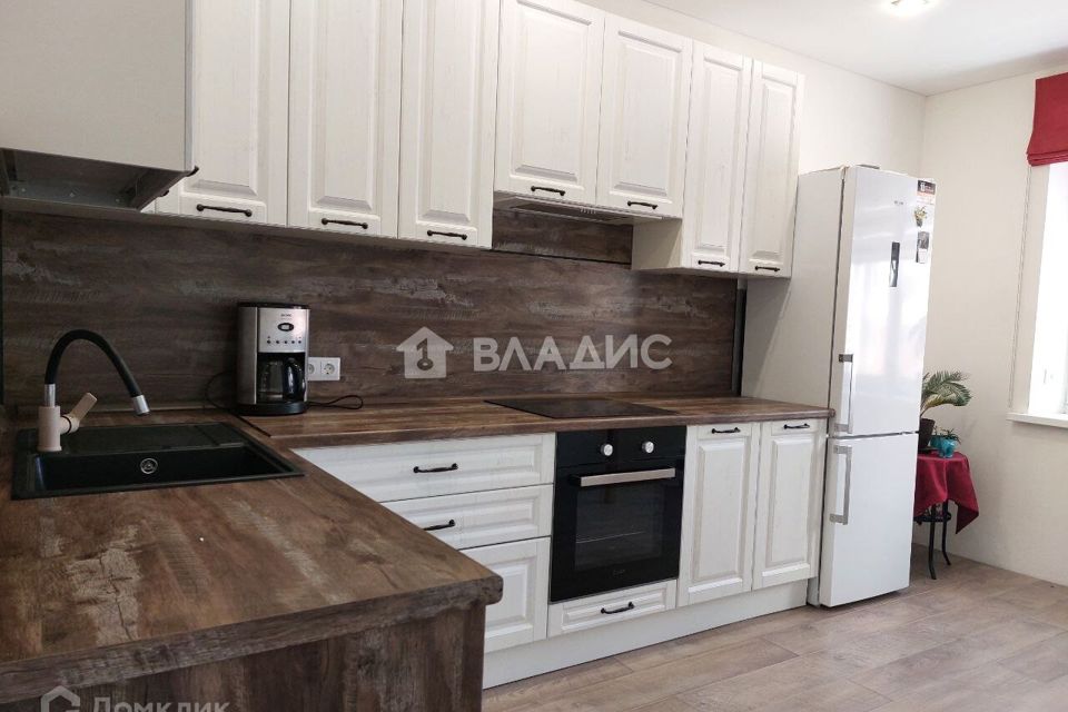 Продаётся 2-комнатная квартира, 63.2 м²