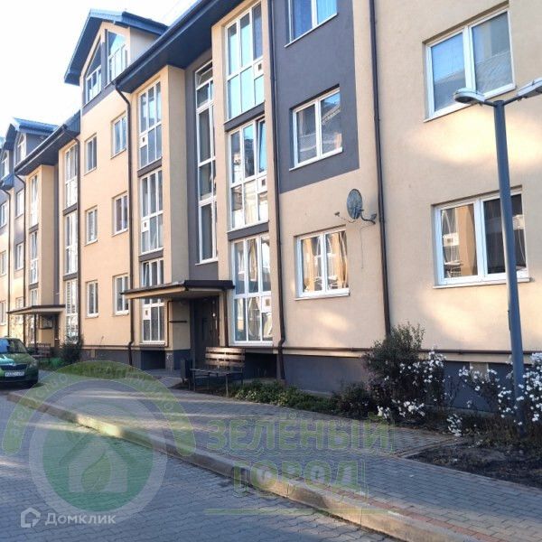Продаётся 1-комнатная квартира, 61 м²