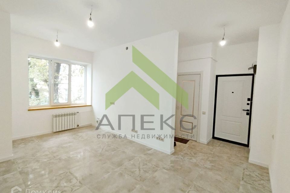 Продаётся 3-комнатная квартира, 60 м²