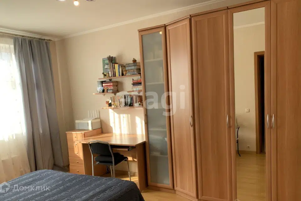 Продаётся 3-комнатная квартира, 72.2 м²