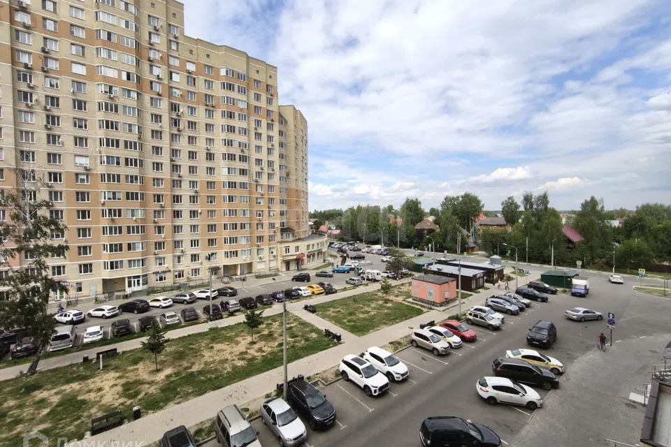 Продаётся 2-комнатная квартира, 63.6 м²