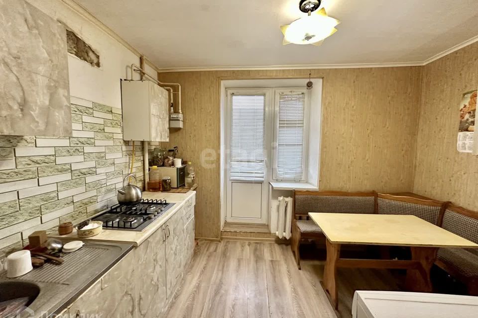 Продаётся 3-комнатная квартира, 62.3 м²