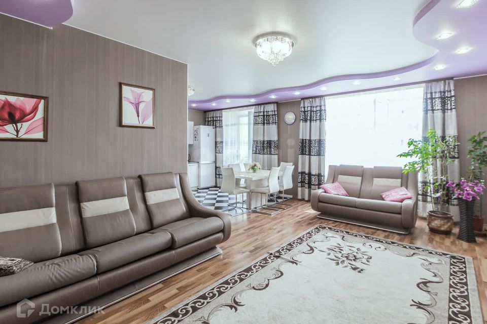 Продаётся 3-комнатная квартира, 106.6 м²