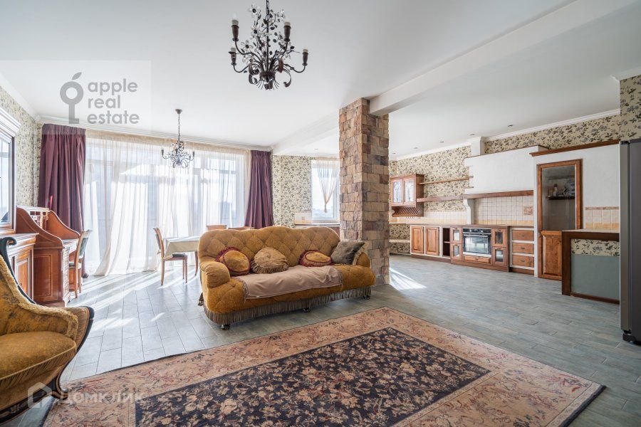Сдаётся 5-комнатная квартира, 210 м²