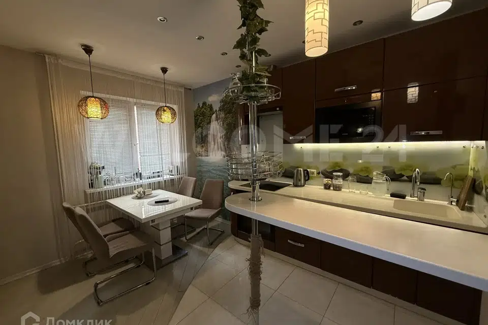 Продаётся 3-комнатная квартира, 70 м²