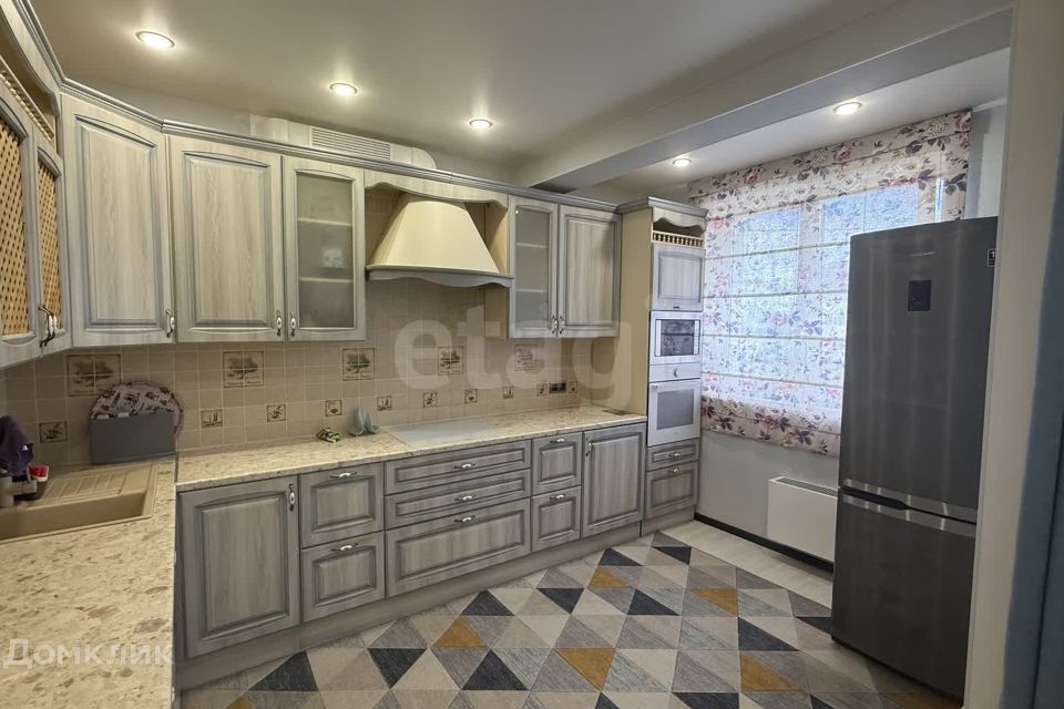 Сдаётся 3-комнатная квартира, 77.7 м²
