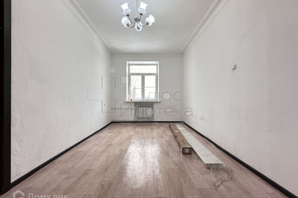 Продаётся 5-комнатная квартира, 138 м²