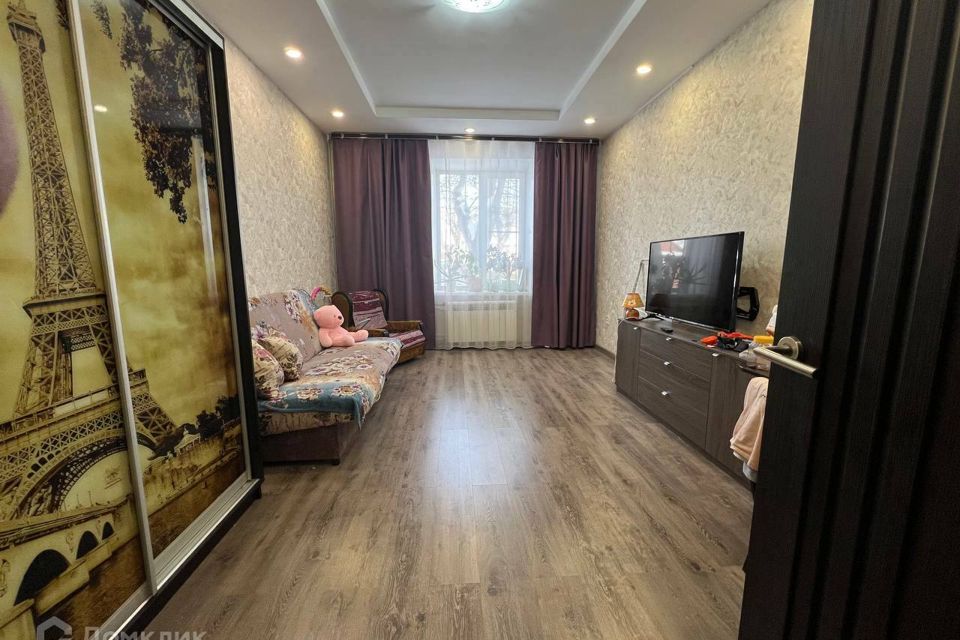 Продаётся 2-комнатная квартира, 61.2 м²