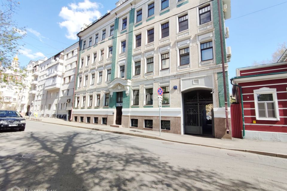 Сдаётся 5-комнатная квартира, 155 м²