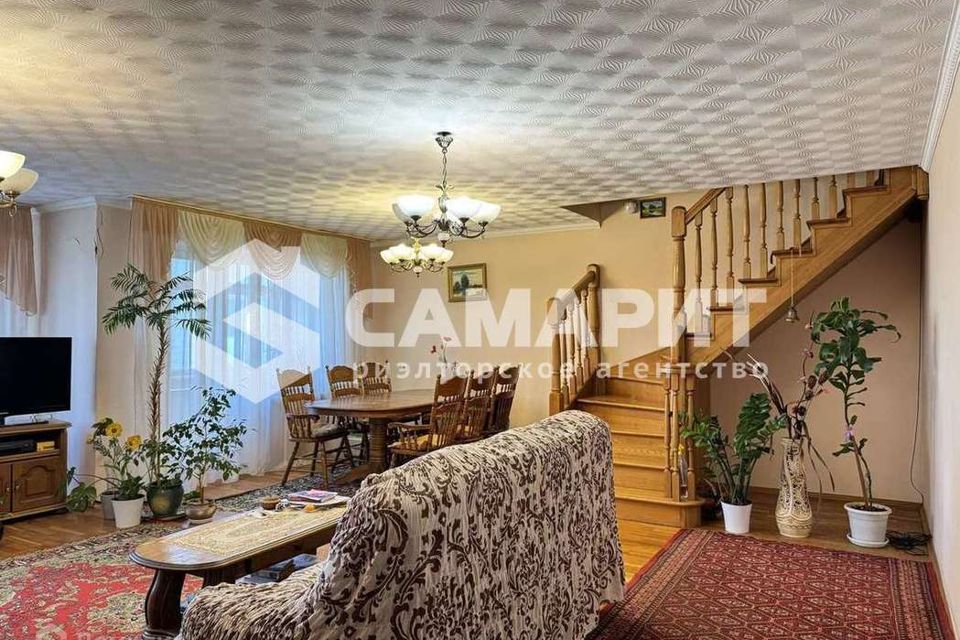 Продаётся 5-комнатная квартира, 173.3 м²