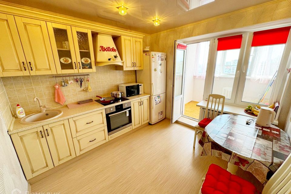 Сдаётся 1-комнатная квартира, 42 м²