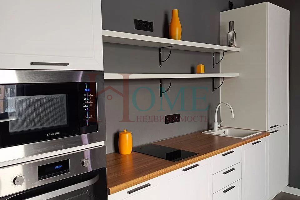 Сдаётся 2-комнатная квартира, 61 м²