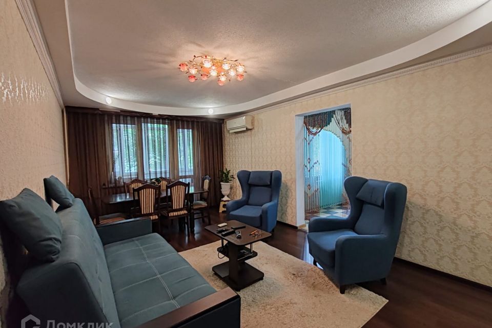 Продаётся 3-комнатная квартира, 65.7 м²