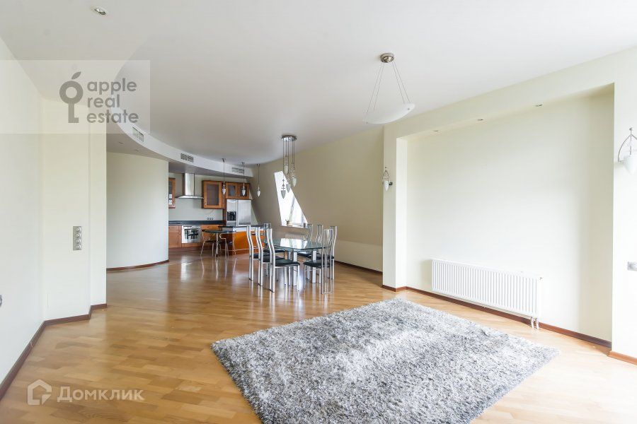 Сдаётся 4-комнатная квартира, 154 м²