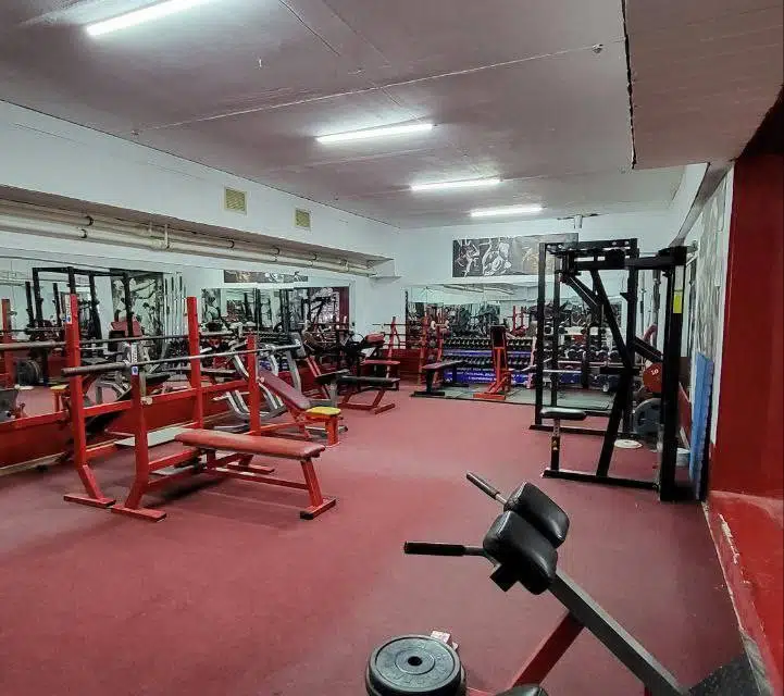 Продаётся торговое помещение, 494.8 м²