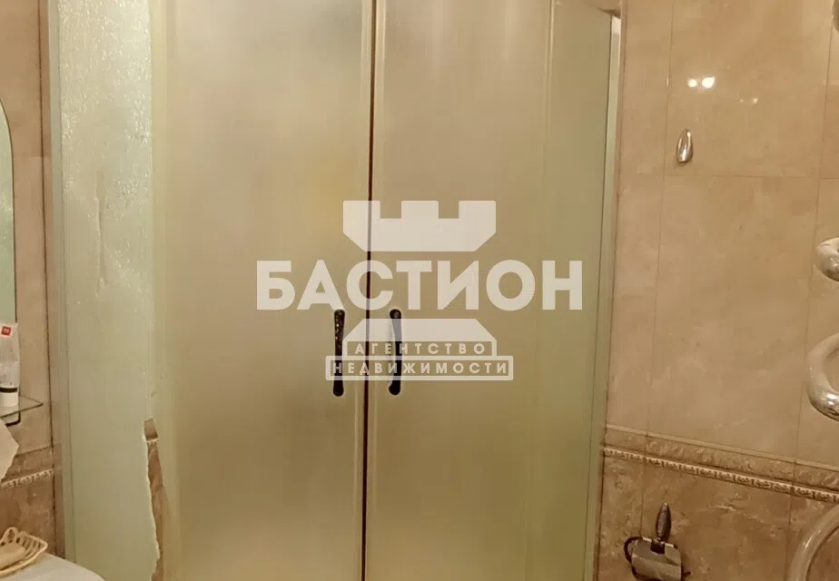 Продаётся 3-комнатная квартира, 49.8 м²