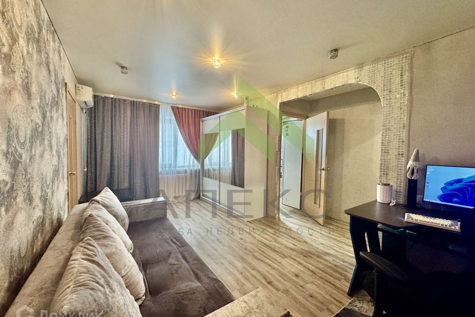 Продаётся 2-комнатная квартира, 42.3 м²