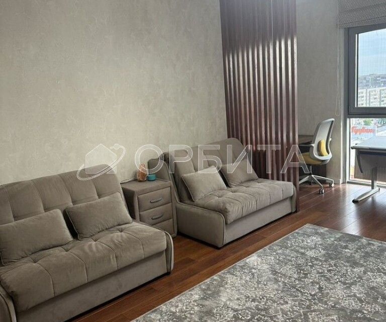 Продаётся 2-комнатная квартира, 82 м²