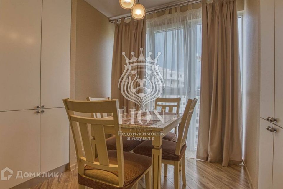 Продаётся 1-комнатная квартира, 47 м²