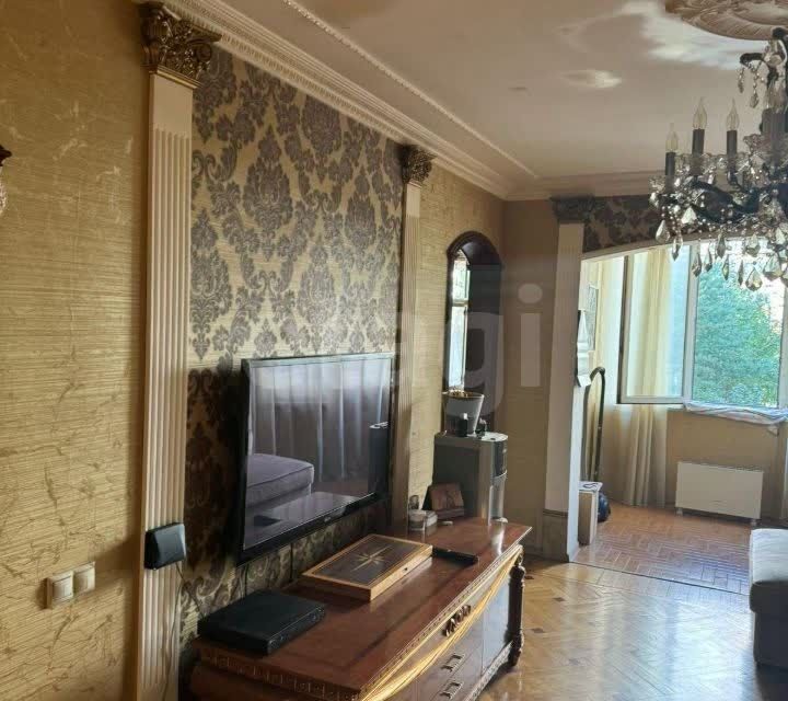 Продаётся 3-комнатная квартира, 77 м²