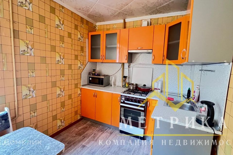 Сдаётся 2-комнатная квартира, 56 м²