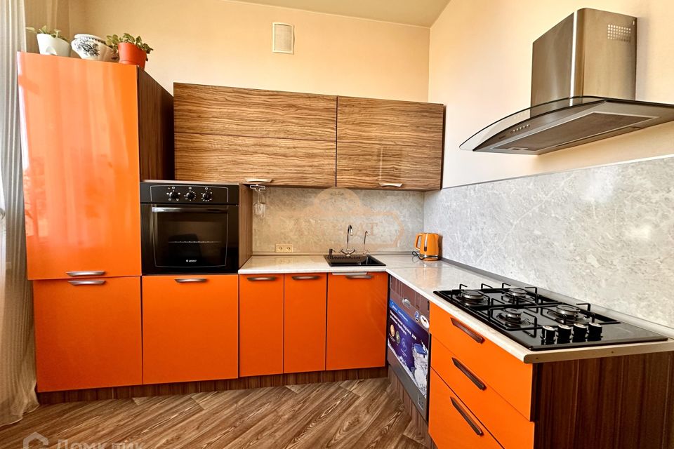 Продаётся 2-комнатная квартира, 56.3 м²
