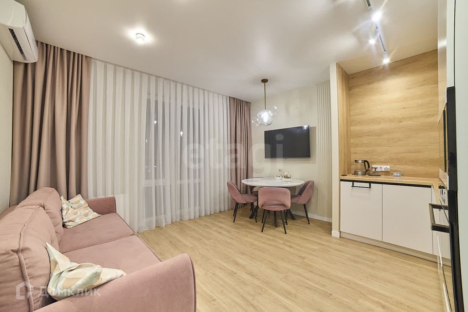 Продаётся 4-комнатная квартира, 86.4 м²
