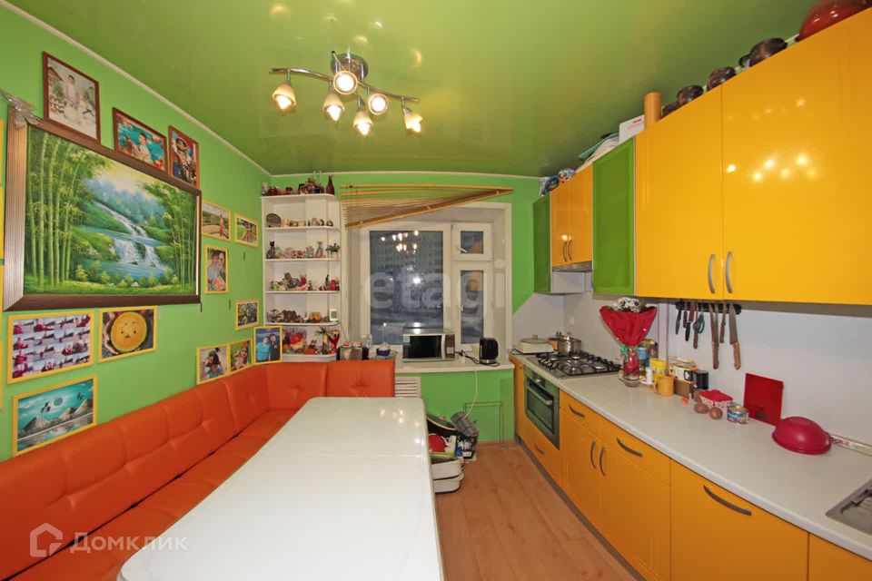 Продаётся 3-комнатная квартира, 69.6 м²