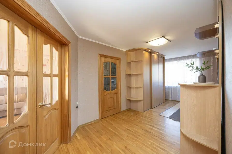 Продаётся 3-комнатная квартира, 106.1 м²