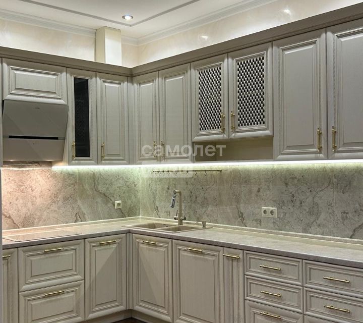 Продаётся 4-комнатная квартира, 99.6 м²
