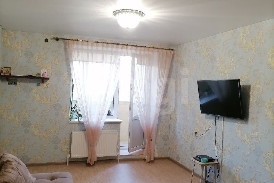 Продаётся 1-комнатная квартира, 37 м²