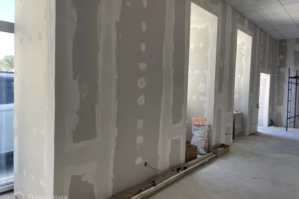 Сдаётся помещение своб. назначения, 200 м²
