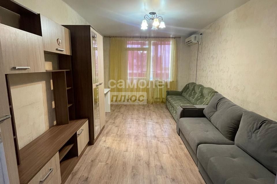 Сдаётся 1-комнатная квартира, 40 м²