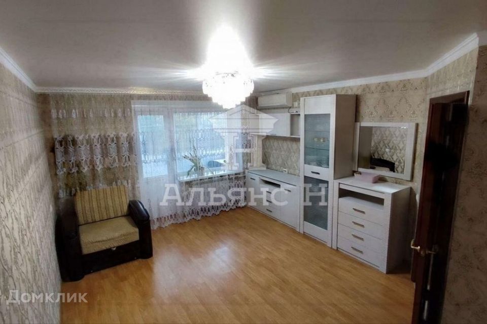 Продаётся 1-комнатная квартира, 35.7 м²