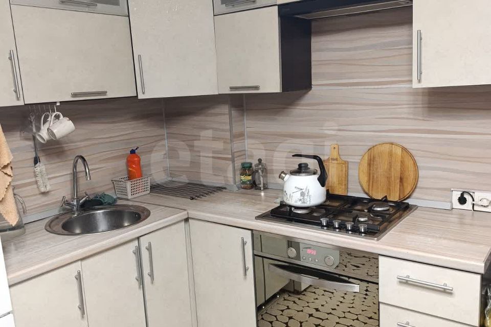 Продаётся 2-комнатная квартира, 69.3 м²