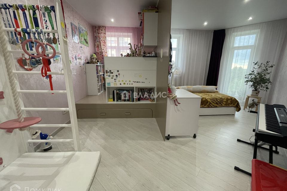 Продаётся 1-комнатная квартира, 42.4 м²