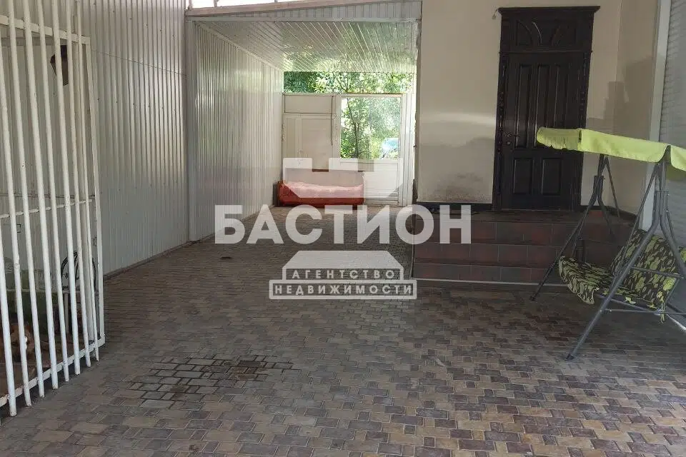 Продаётся 3-этажный дом, 284 м²