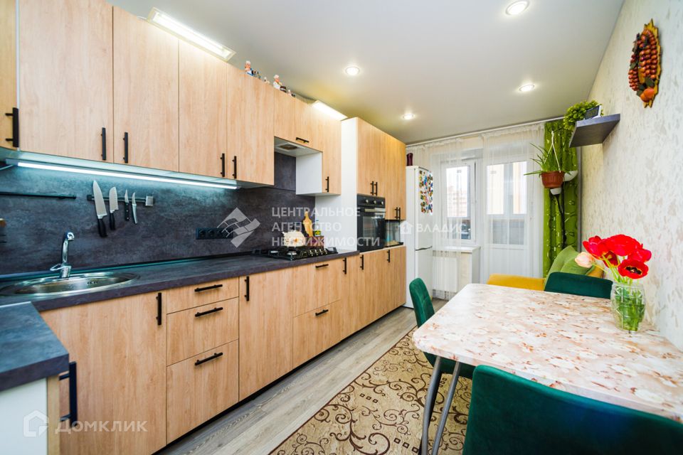Продаётся 2-комнатная квартира, 64.1 м²