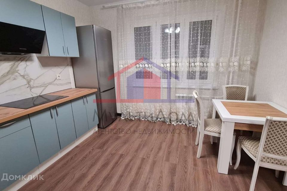 Сдаётся 1-комнатная квартира, 42 м²