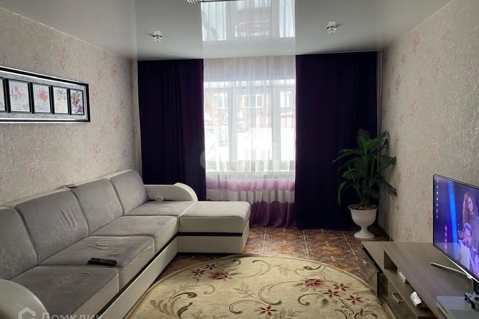 Продаётся 3-комнатная квартира, 62.7 м²
