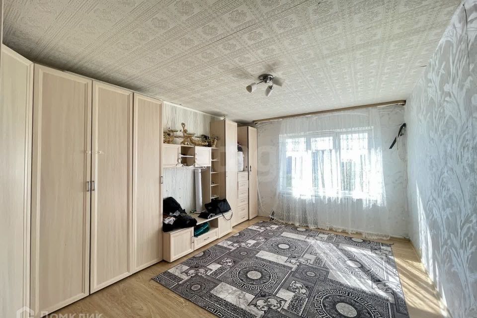Продаётся 3-комнатная квартира, 54.6 м²