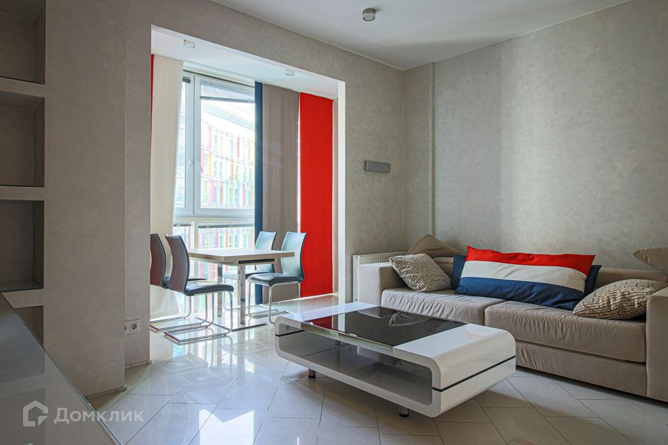 Сдаётся 2-комнатная квартира, 61 м²