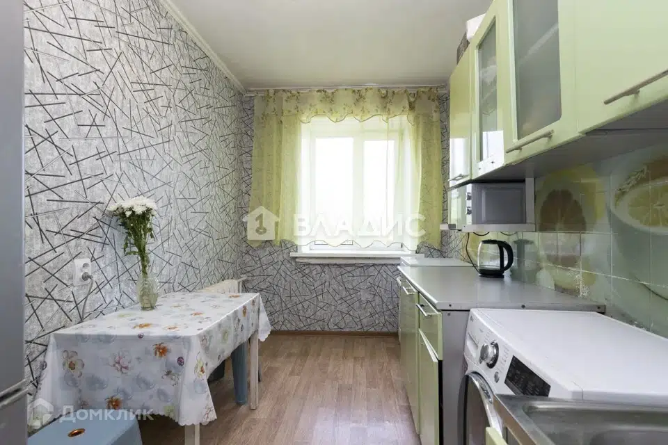 Продаётся 3-комнатная квартира, 65.3 м²