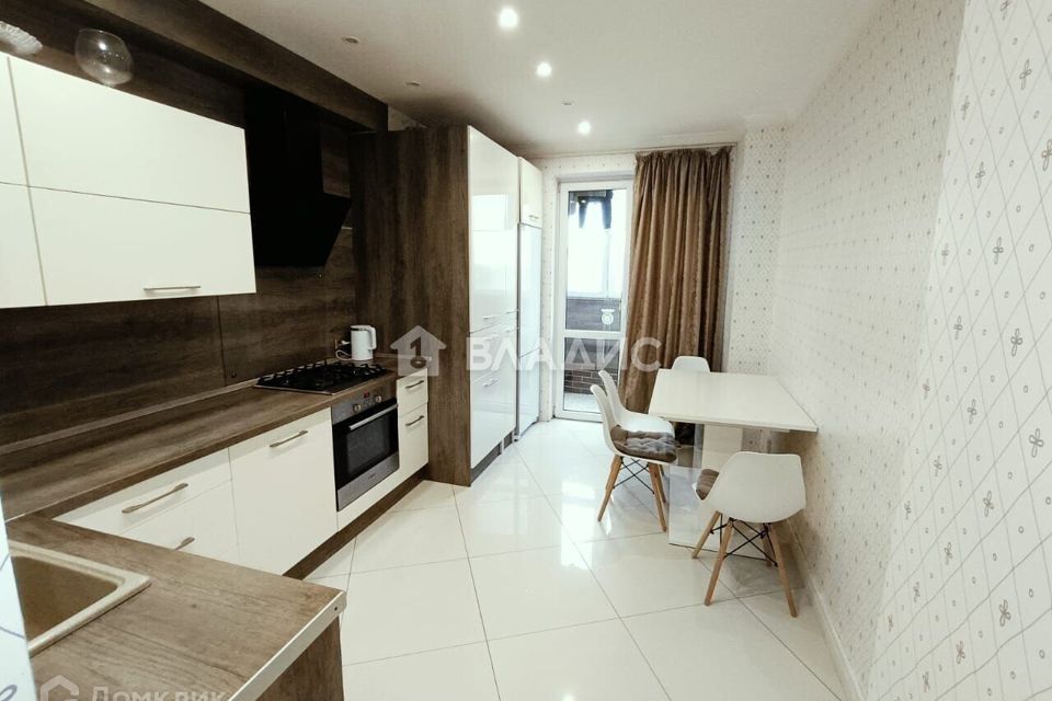 Продаётся 2-комнатная квартира, 60.6 м²
