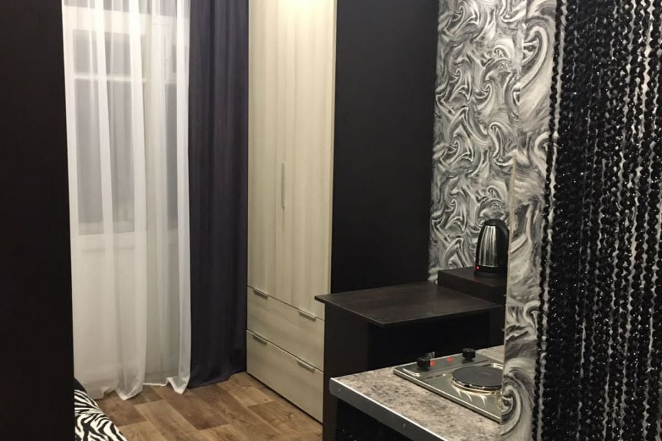 Продаётся комната в 3-комн. квартире, 11.8 м²