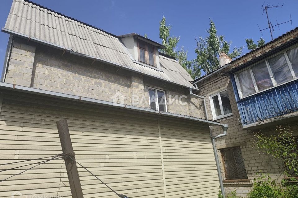 Продаётся 4-комнатная квартира, 129 м²