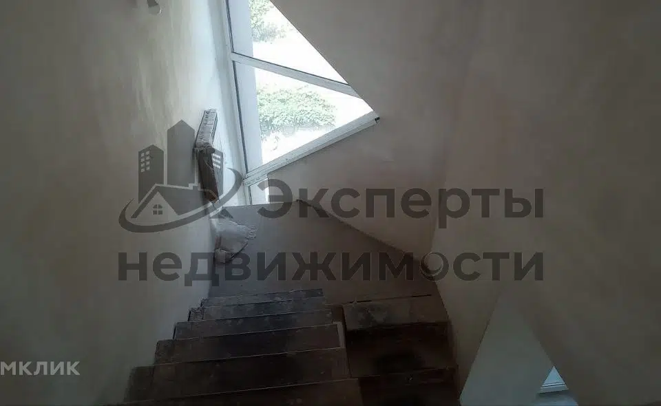 Продаётся таунхаус, 3-эт., 287 м²