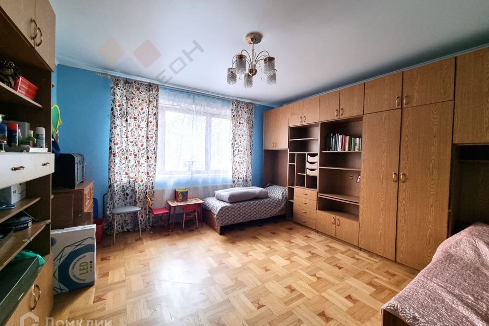 Продаётся 4-комнатная квартира, 112 м²