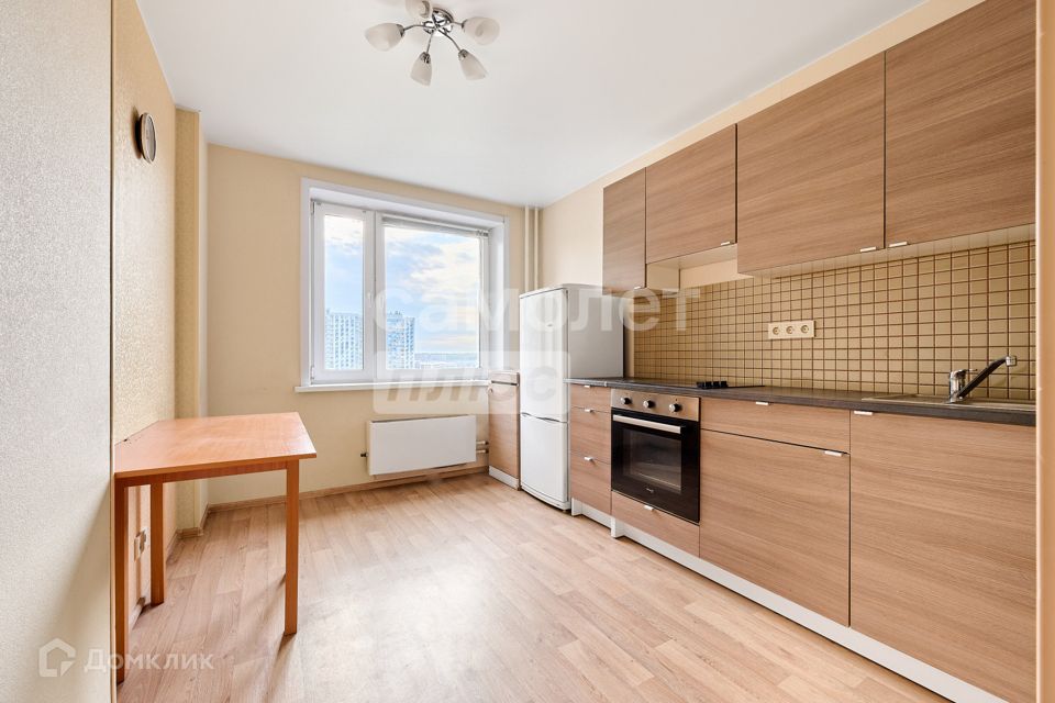 Продаётся 2-комнатная квартира, 65.4 м²
